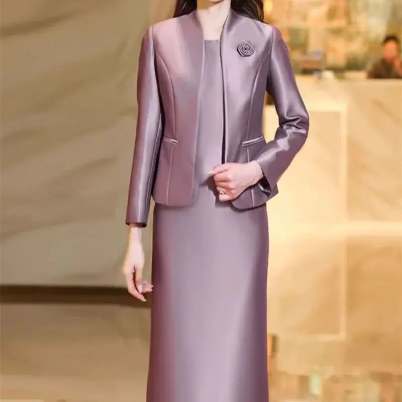 Elegantes Damen Kostüm – Zweiteiliges Set mit Blazer & Rock für Business oder Anlass