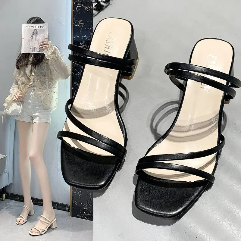 Neue Damen-Sandalen mit eckigen Absätzen, elegante Sommerschlappen, modische Damensandalen, modische Sandalen mit niedrigem Absatz für Frauen