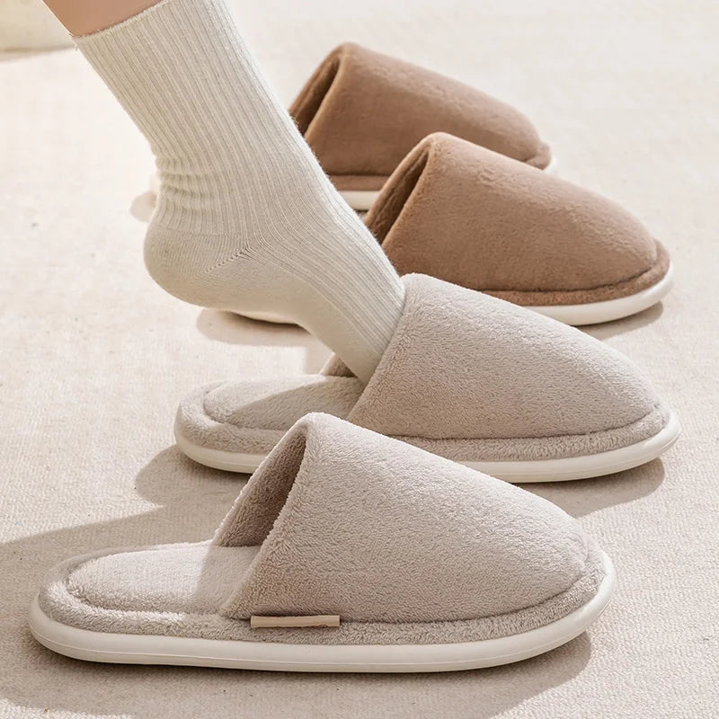 Hausschuhe aus Baumwolle für Damen, Winter mit dicker Sohle, 2024 neue warme Hausschuhe aus Wollstoff für Herren, Winter