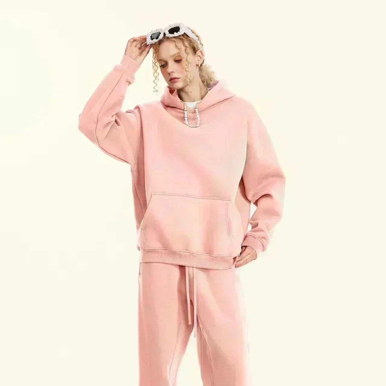 Lässiger Herren-Hoodie mit langen Ärmeln – vielseitig, modisch und ideal für Streetwear. Neues Design für stilbewusste Männer, perfekt für sportliche und alltägliche Looks. Jetzt im Angebot!