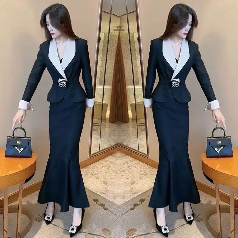 Elegantes Damen Business Outfit – Zweiteiliges Set mit Blazer & Rock